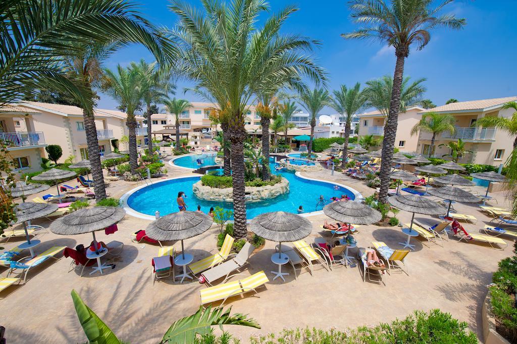 Tasia Maris Gardens Agia Napa Buitenkant foto
