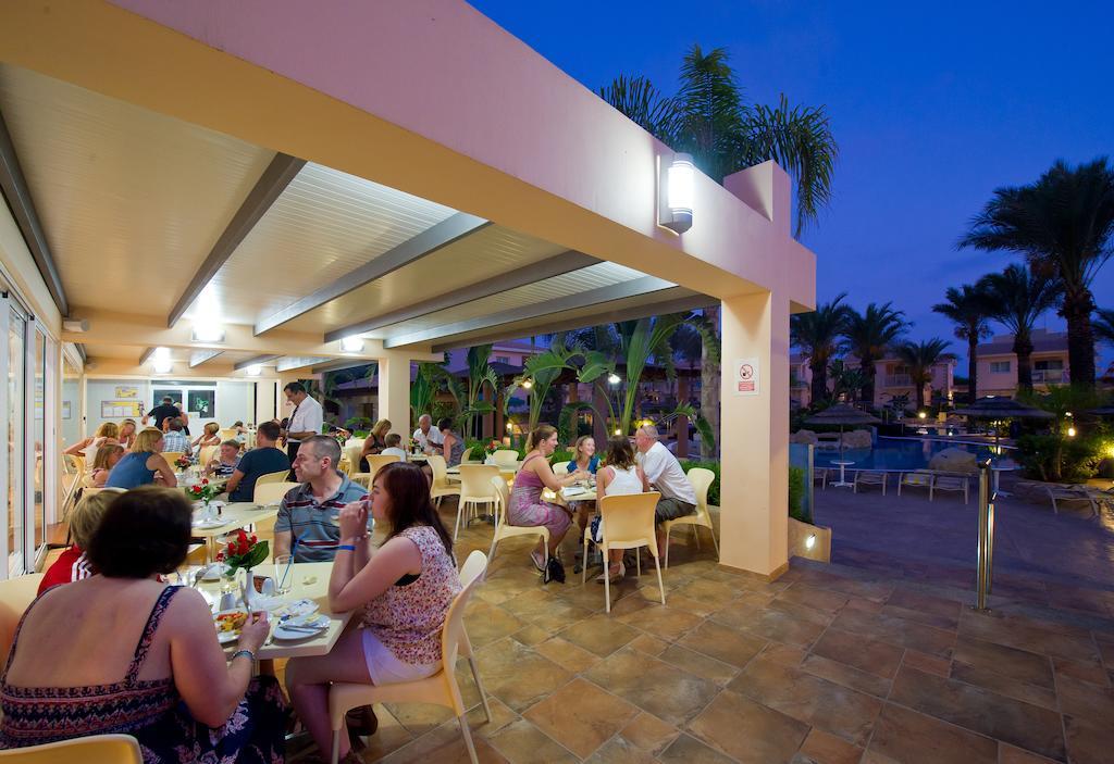 Tasia Maris Gardens Agia Napa Buitenkant foto
